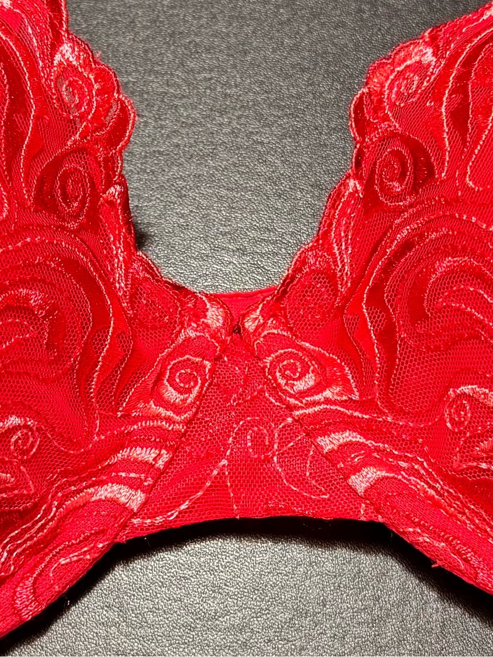 Playtex Red Embroidered T-Shirt Bra - Picture 4 of 8